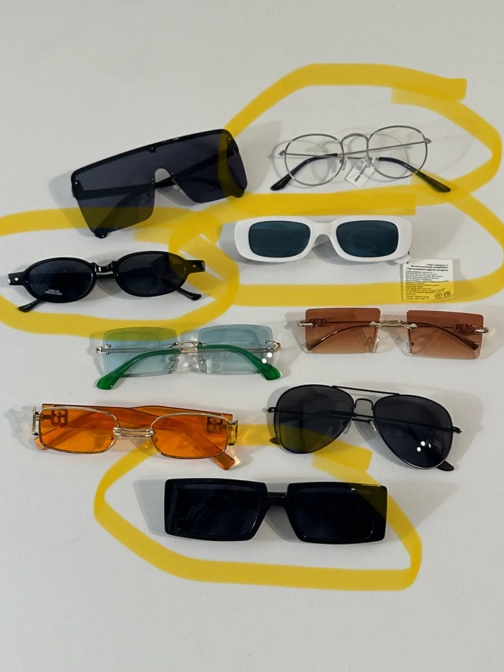 9 PAIRS OF MENS TRENDY SUMMER SUNGLASSES